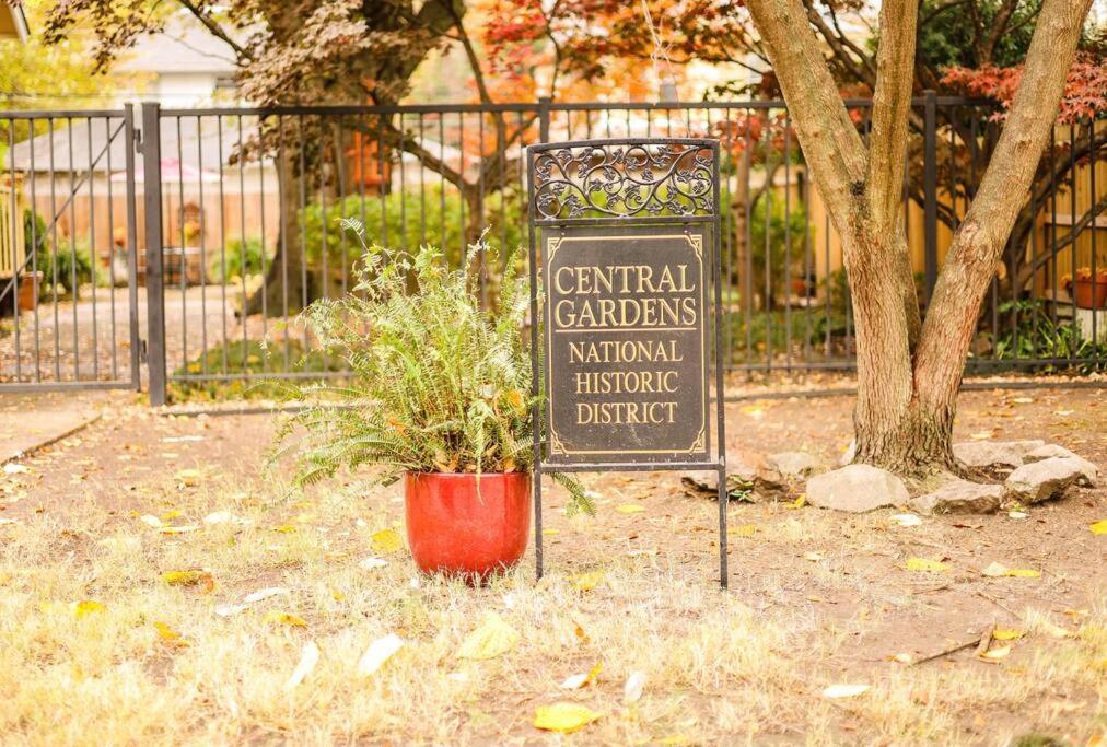 J Birds' Bungalow In The Heart Of Midtown Memphis Exterior foto